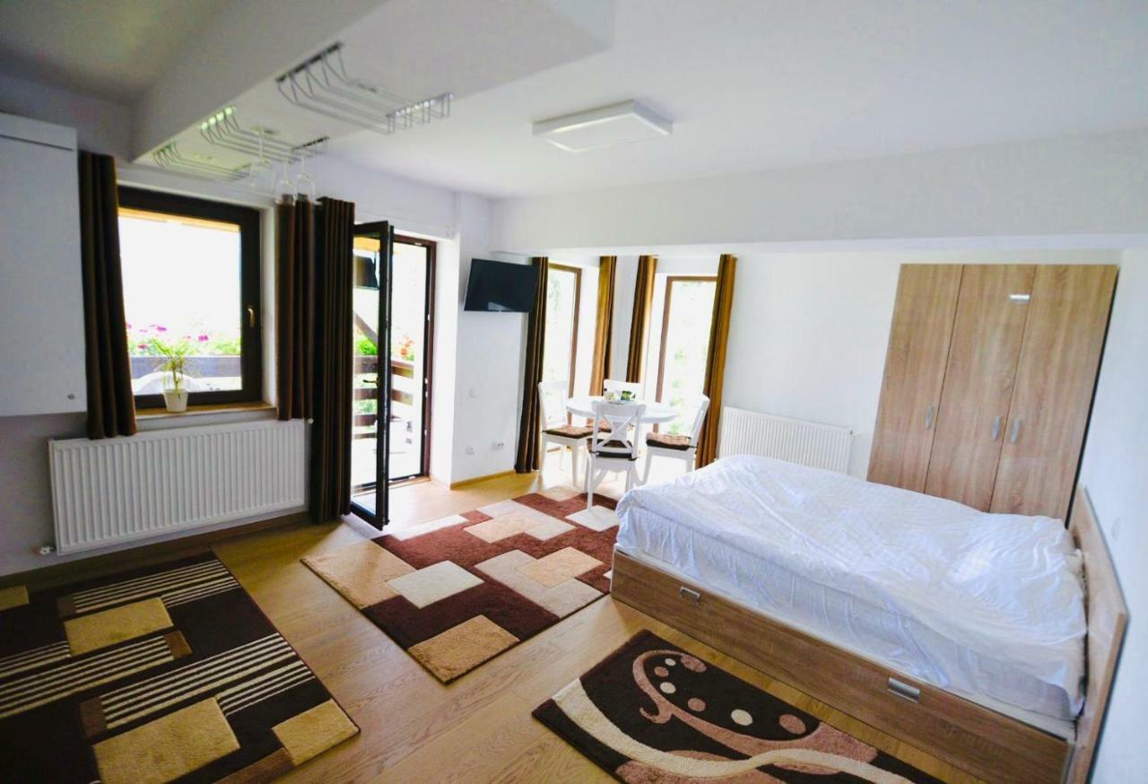 Nature House Predeal Bagian luar foto